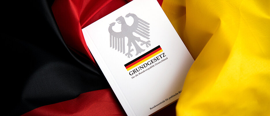 Seit dem 23. Mai 1949 regelt das Grundgesetz das Zusammenleben in Deutschland.