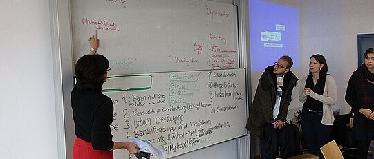 Aus der Wabe in die Welt